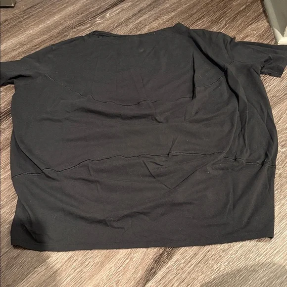 Lululemon Back in Action top - Picture 2 of 3